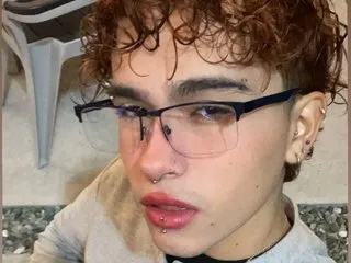 Aiiden_cm's Thumb Image