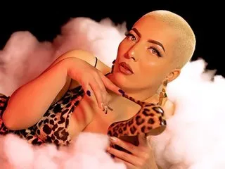 CaamilaChain webcam show