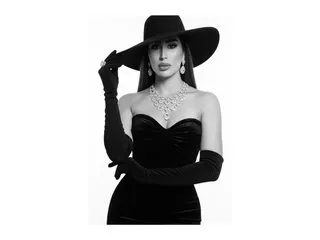 LucyLunne webcam show