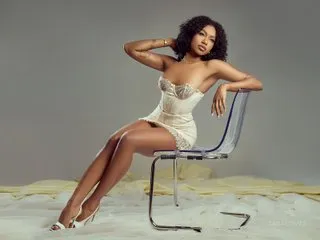 Saraa_Gomez's Thumb Image