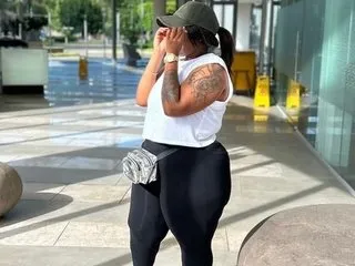 SEXYHUGEASSXx webcam show