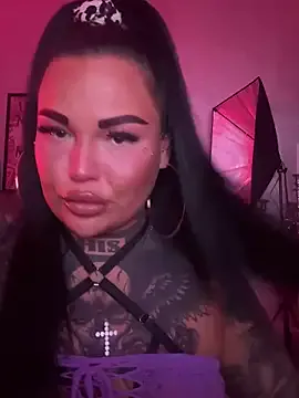 _MelinaCurves_'s Thumb Image