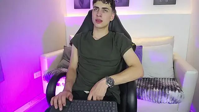 AdrianRinaldi Image 7