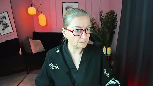 AlexandraKind Image 6