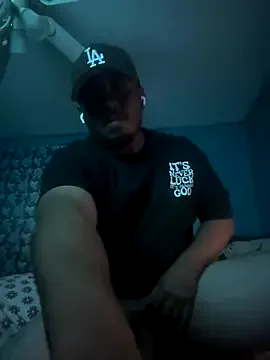 AlexR9700's Thumb Image