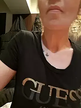 alinaalinutzq's Thumb Image