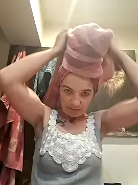 alinaalinutzq Image 3