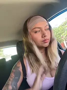 amanda-medrano1 Image 3