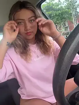 amanda-medrano1 Image 4