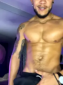 ARON_TAYLER01 Image 3