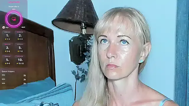 Christine_35 Image 16