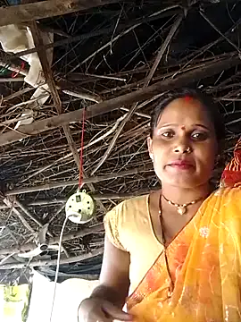 cute_diya_12 webcam show