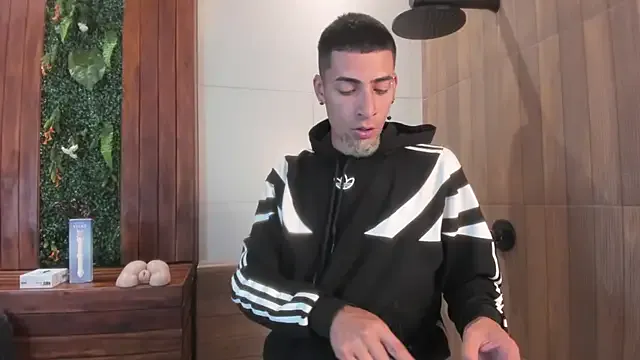 DrakeNeumann Image 18