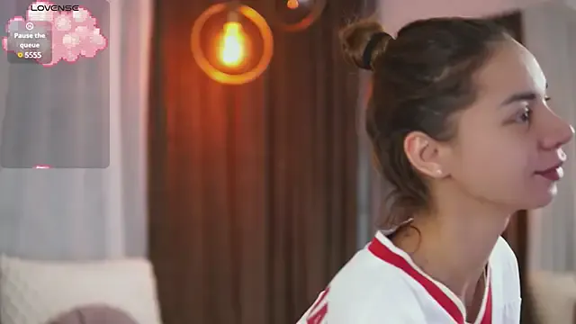 FlirtyFawn webcam show