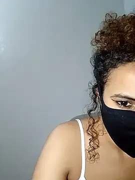 ghadiraa webcam show