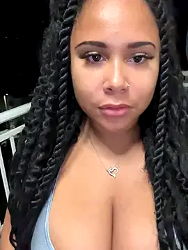 HaileyDiana Image 12