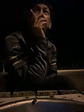 Hideen-real-face Image 17