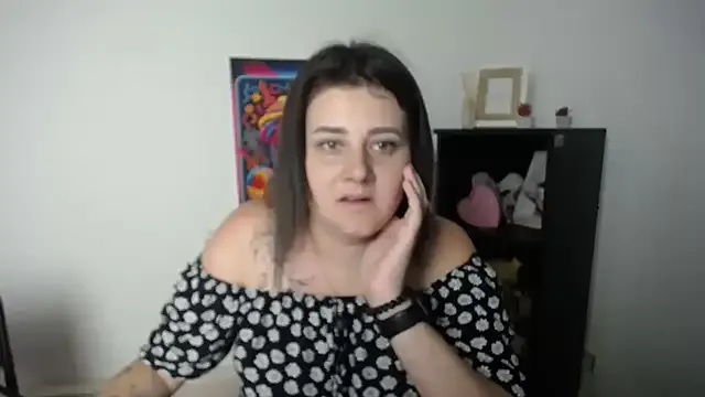 Katrin_kiss_ Image 3