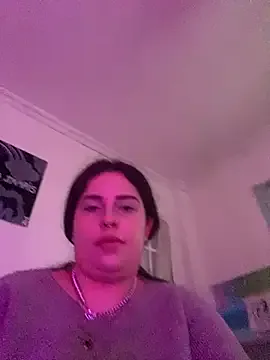 milkyhonybaby webcam show