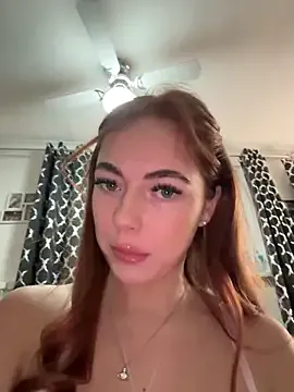 MissAroraaaxo Image 16