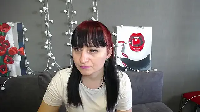 NinaFlawlees Image 2