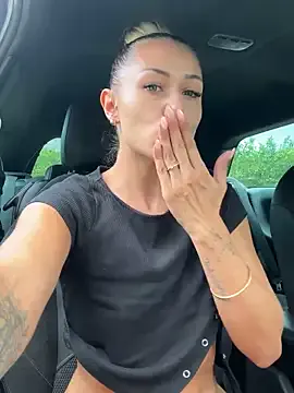 petrouchkaaa_ Image 4