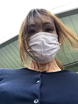 pink-mai webcam show