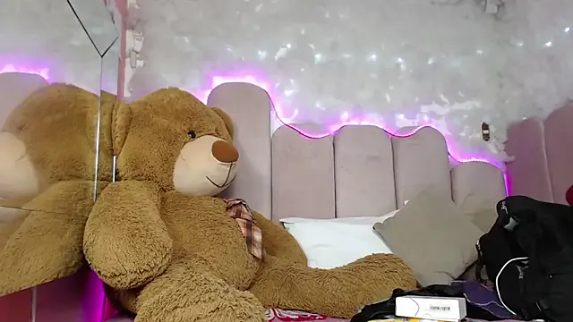 puca_ebony's Thumb Image