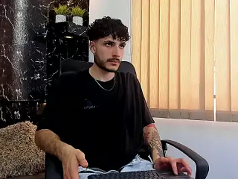 Rafael_Mendezz's Thumb Image