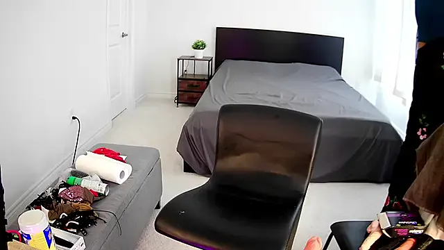 Ravishing_Roma Image 4