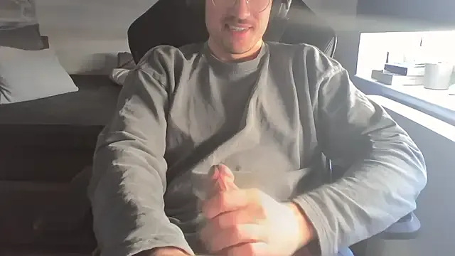 taallguyy_196's Thumb Image