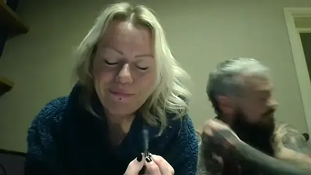 trans_man_and_his_dom Image 3