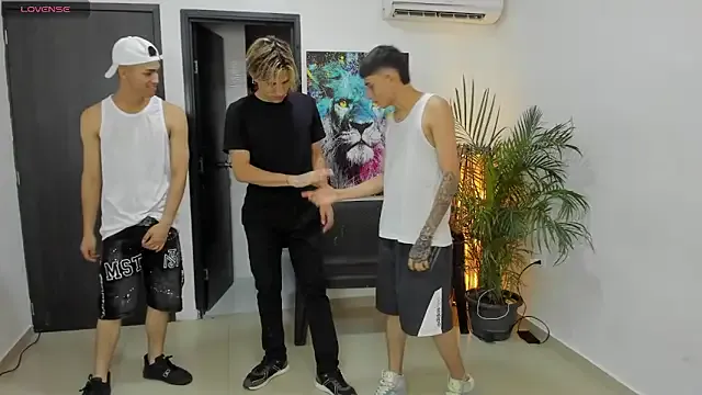 Voyeurism_guyss Image 4