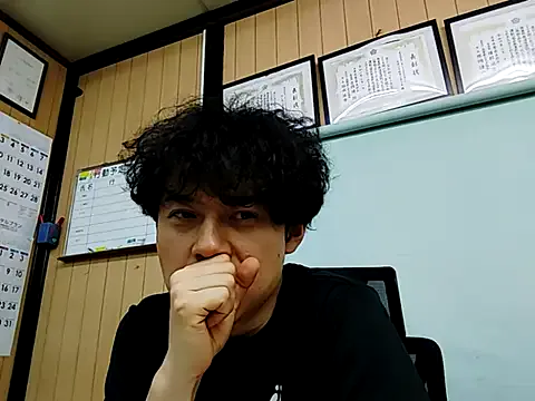 whitebriefboy Image 4