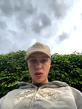 Wommeland's Thumb Image